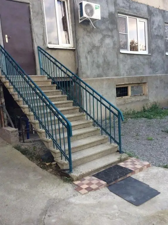 Гагра: Guest House na Komarov 1