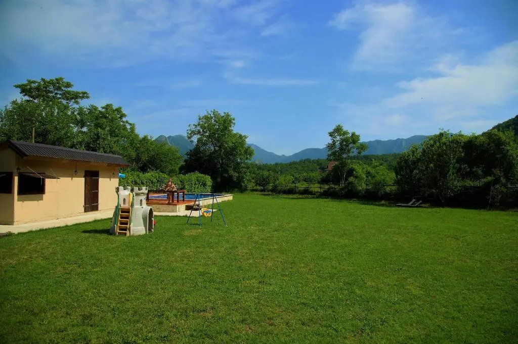 Вирпазар: Apartments Djurovic