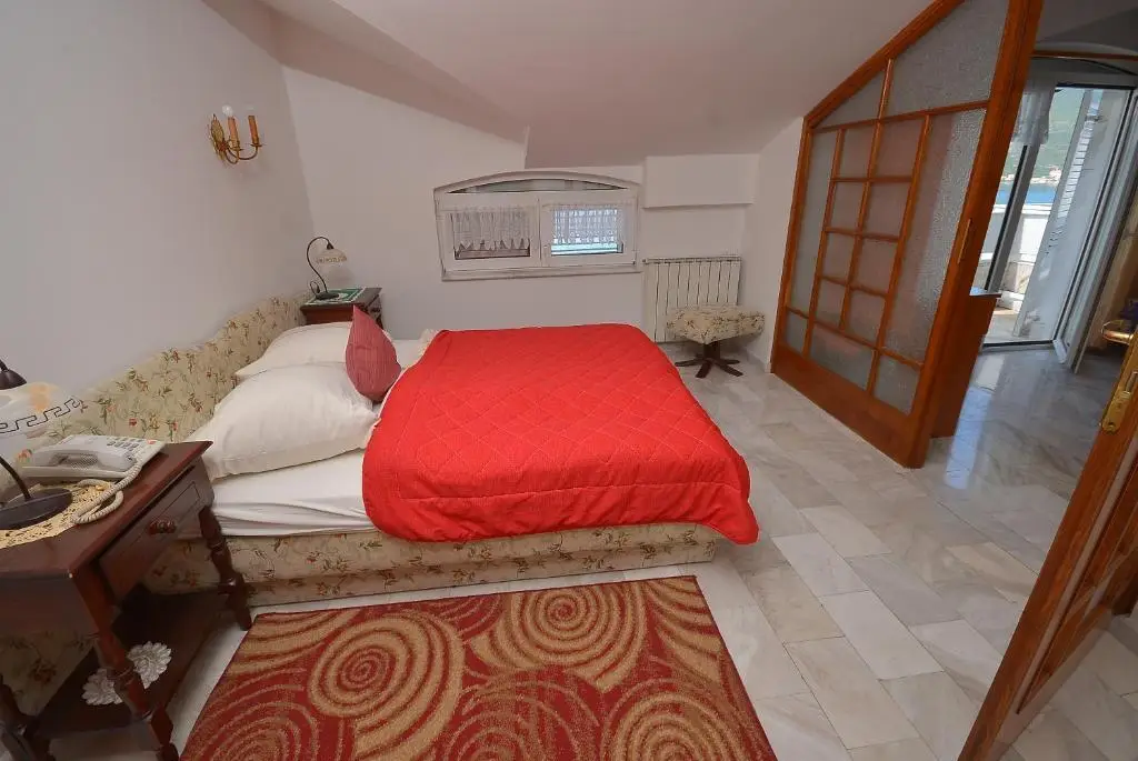 Херцег-Нови: Hotel Vila Margot