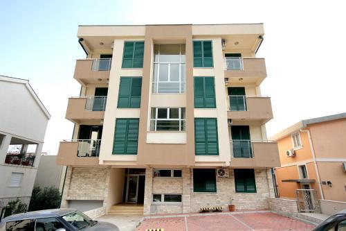 Петровац: Apartments Drašković Mirišta