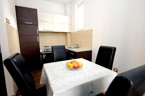 Петровац: Apartments Drašković Mirišta
