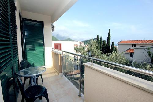 Петровац: Apartments Drašković Mirišta