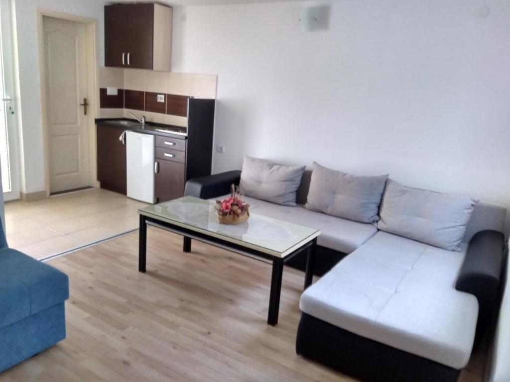 Сутоморе: Apartment Djokic