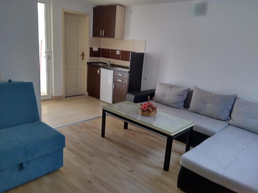 Сутоморе: Apartment Djokic