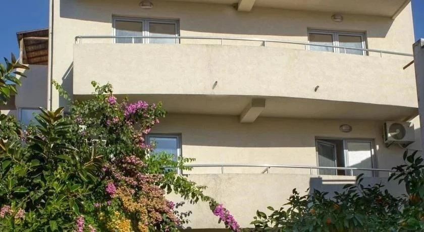 Будва: Apartments Victoria