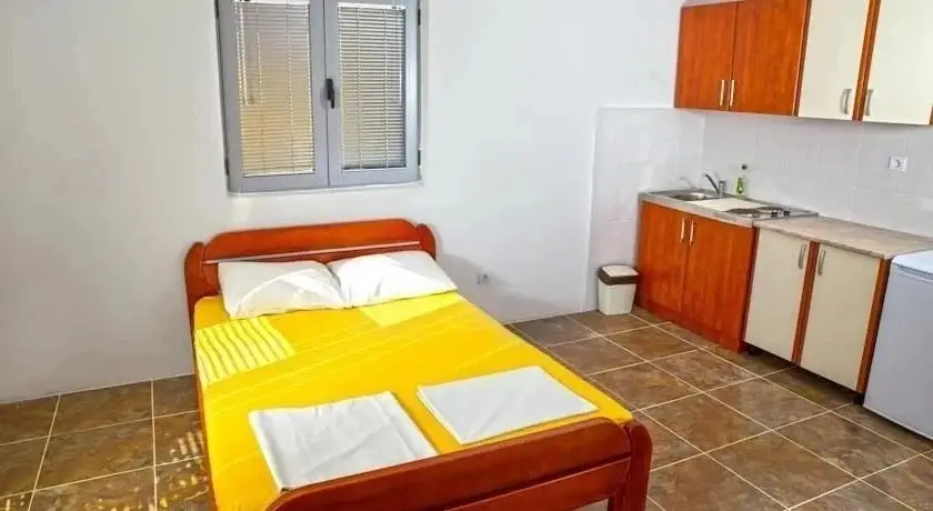 Будва: Apartments Victoria