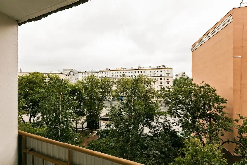 In the Center of Moscow Smolenskiy Bulvar Apartments — фото 1