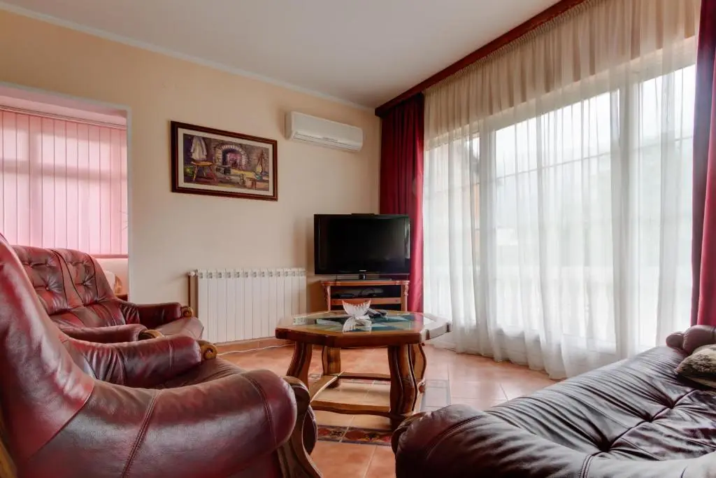 Радановичи: Residence Lamba