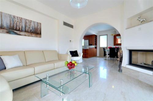 Полис Хрисохус: Villa Lalianda Sandy Beach Villas