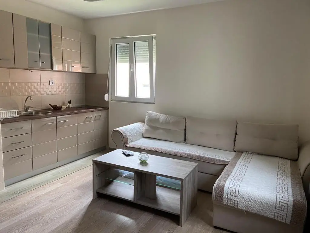 Будва: Apartmani Zecevic