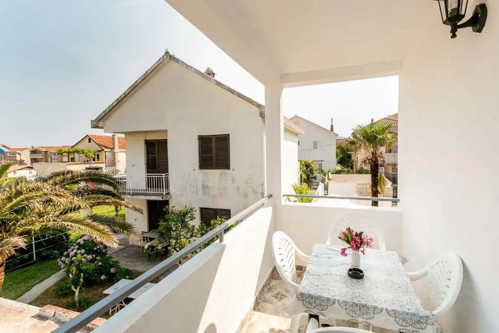 Биела: Apartments Nadja