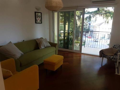Тиват: Bright Central Apartman