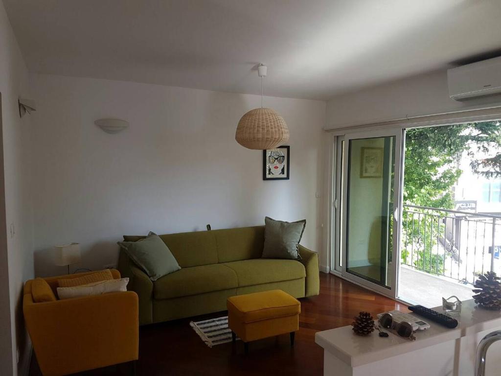 Тиват: Bright Central Apartman