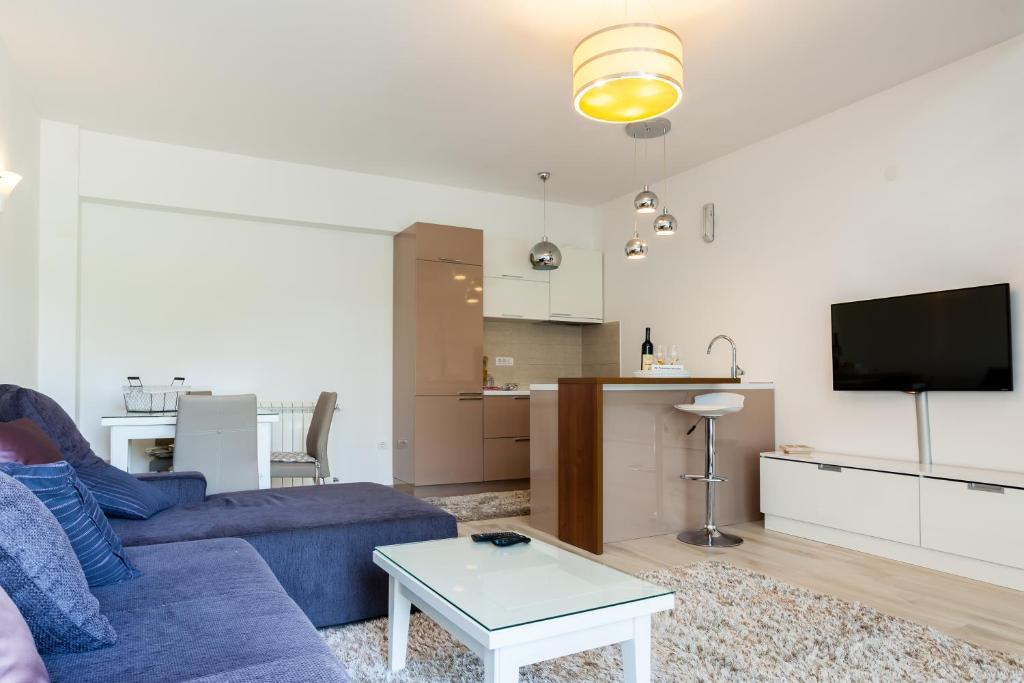 Бар: Apartments Davor