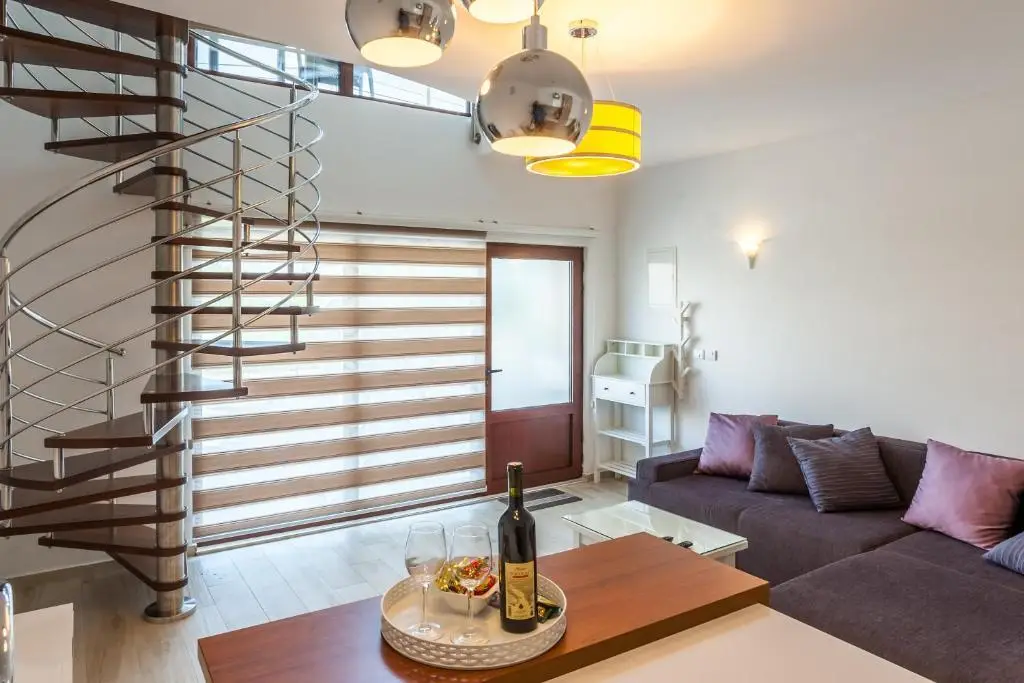 Бар: Apartments Davor