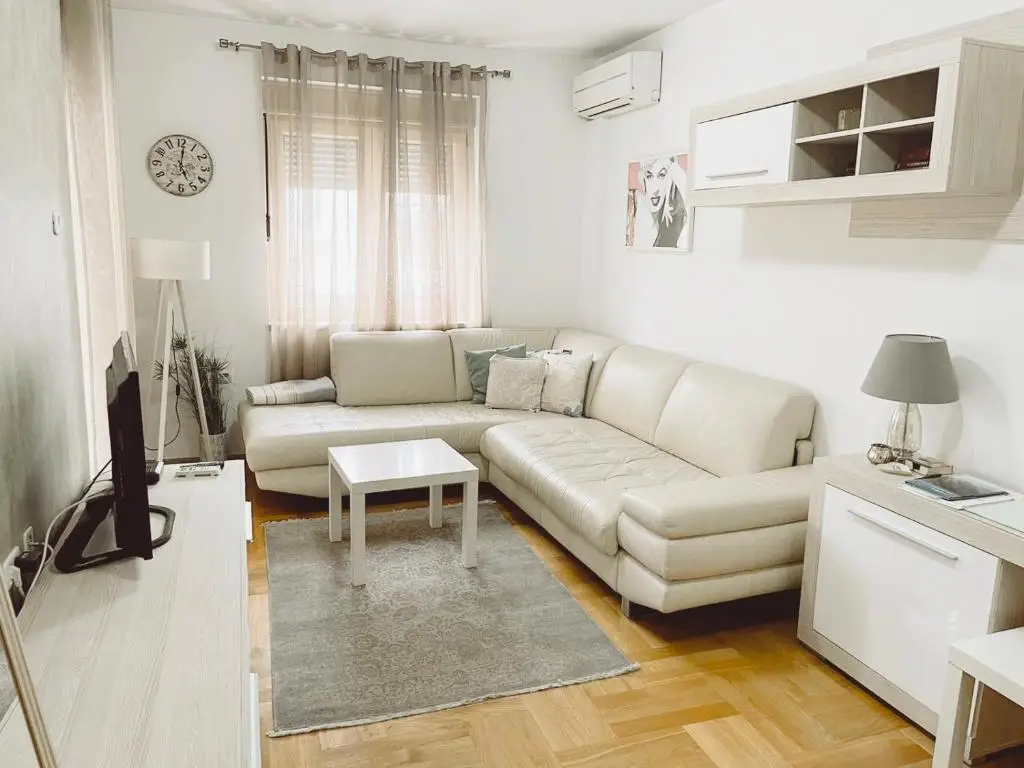 Подгорица: Apartment Aurora