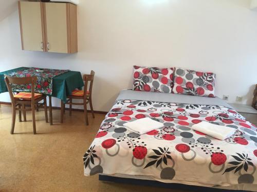 Доброта: Art Guest House 2