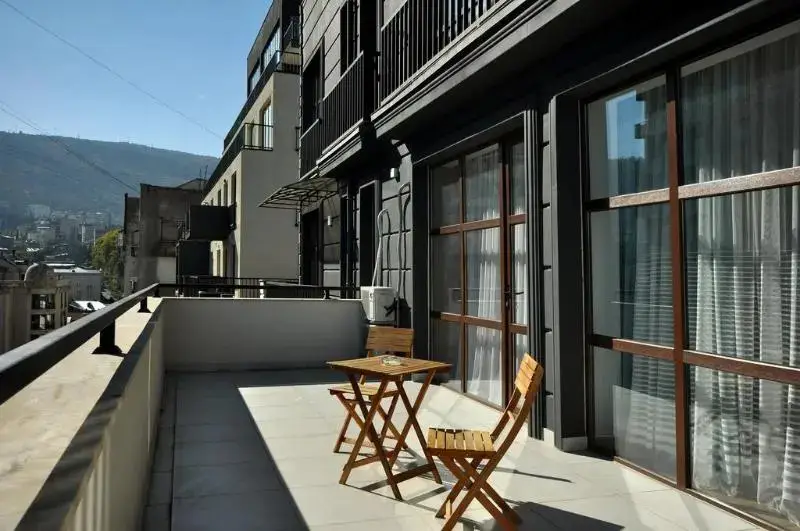 Тбилиси: BFG Suites Vera Residence