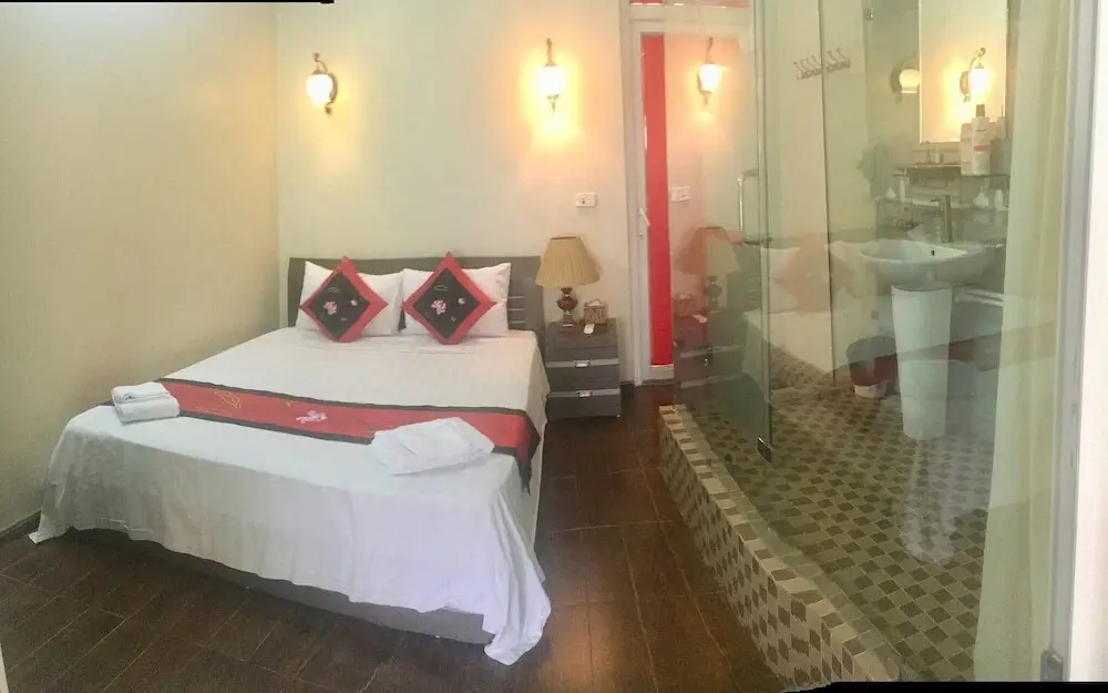 Ханой: Private Room In Hanoi Old Quarterbalconyen-suite