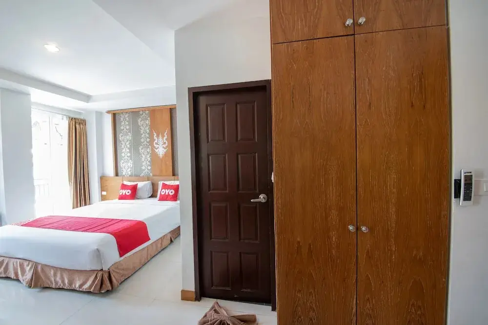 Кату: Golden Place Patong by OYO Rooms