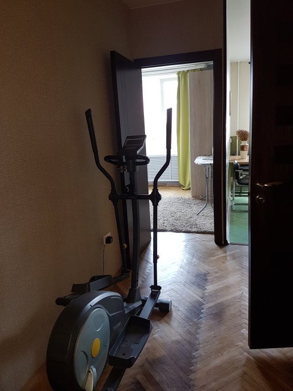 Москва: 4 Rooms At Smolenskaya Apartments