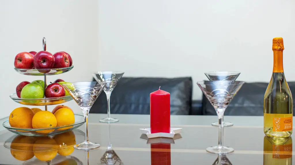 Санкт-Петербург: Апартаменты 4BR Apartment Next to St Isaak Cathedral