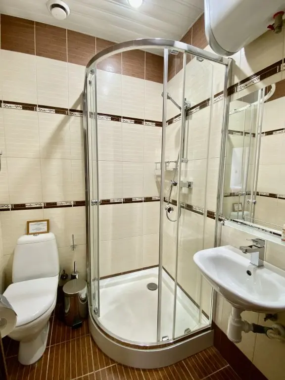Санкт-Петербург: Меблированные комнаты 5 Rooms Apartment Nika Nevsky 88