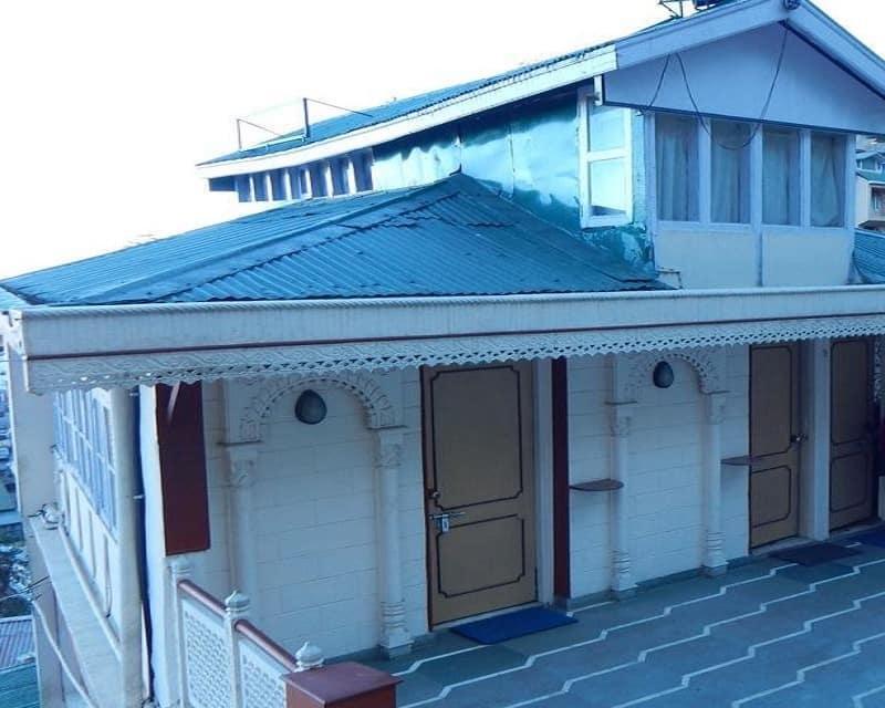 Hotel Hilltop — фото 1