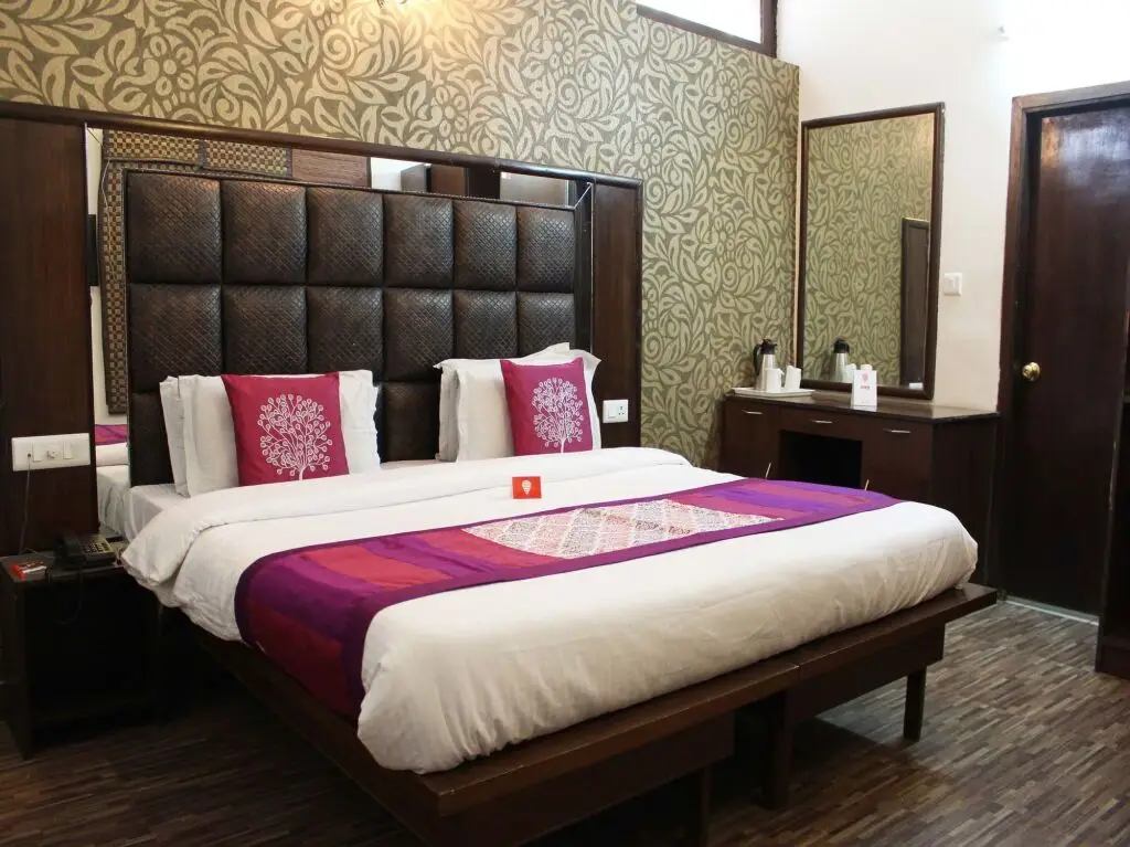 Дехрадун: Capital O 3695 Hotel Daichi
