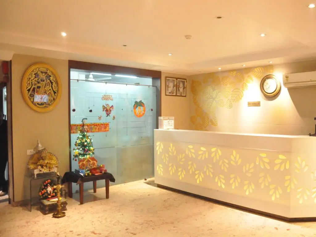 Hotel Deviram Palace — фото 1