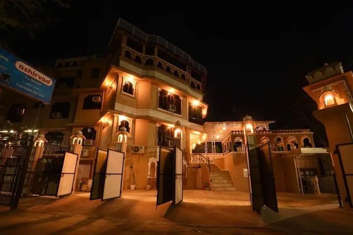 Удаипур: Hotel Empire Palace