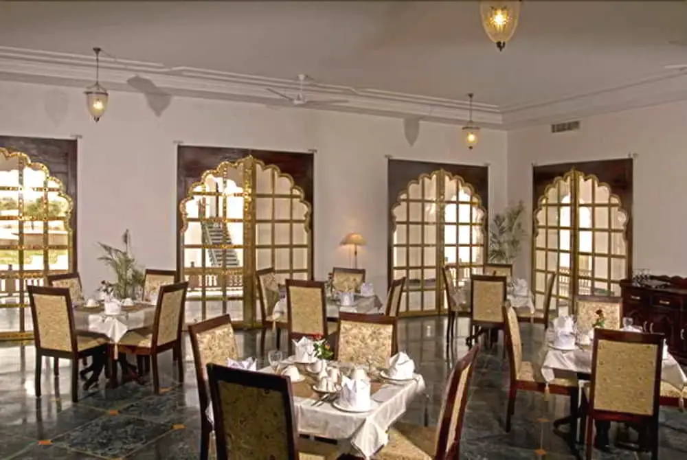 Навалгарх: Udai Vilas Palace Mandawa