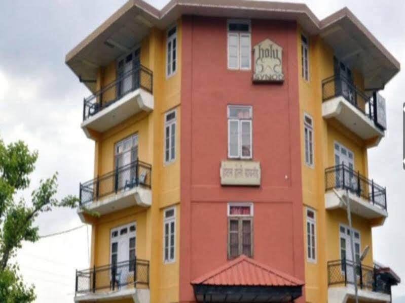 Дармсала: Hotel Holy Synod