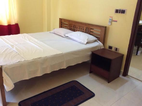 Чираккал: Redrose Service Apartment