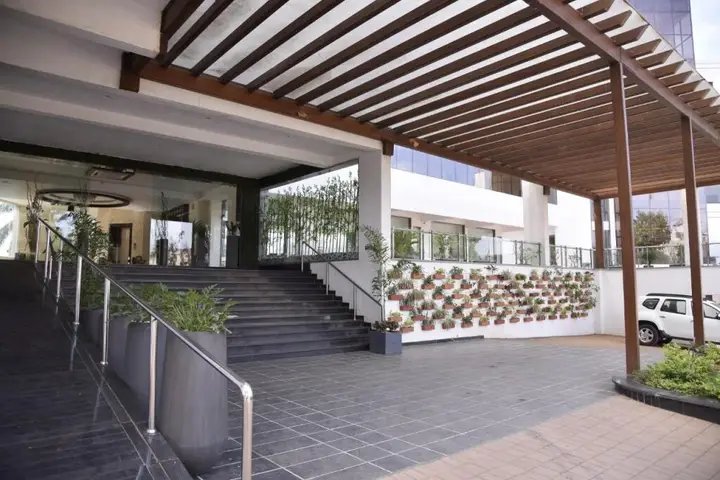 Сапутара: Hotel Lakeview