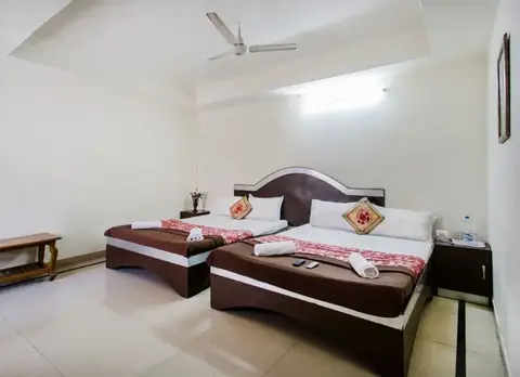 New Simran Palace — фото 1