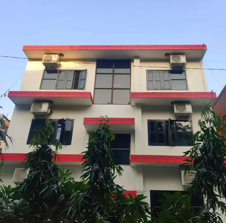 Большая Нойда: Bhambri 's House
