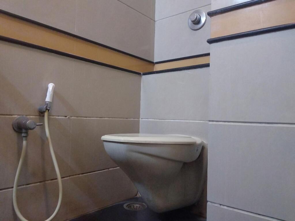Бангалор: Capital O 333 Hotel Crystal Homes