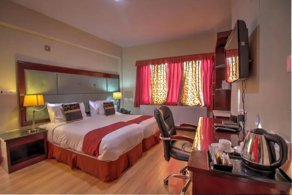 Лех: Hotel Spic N Span
