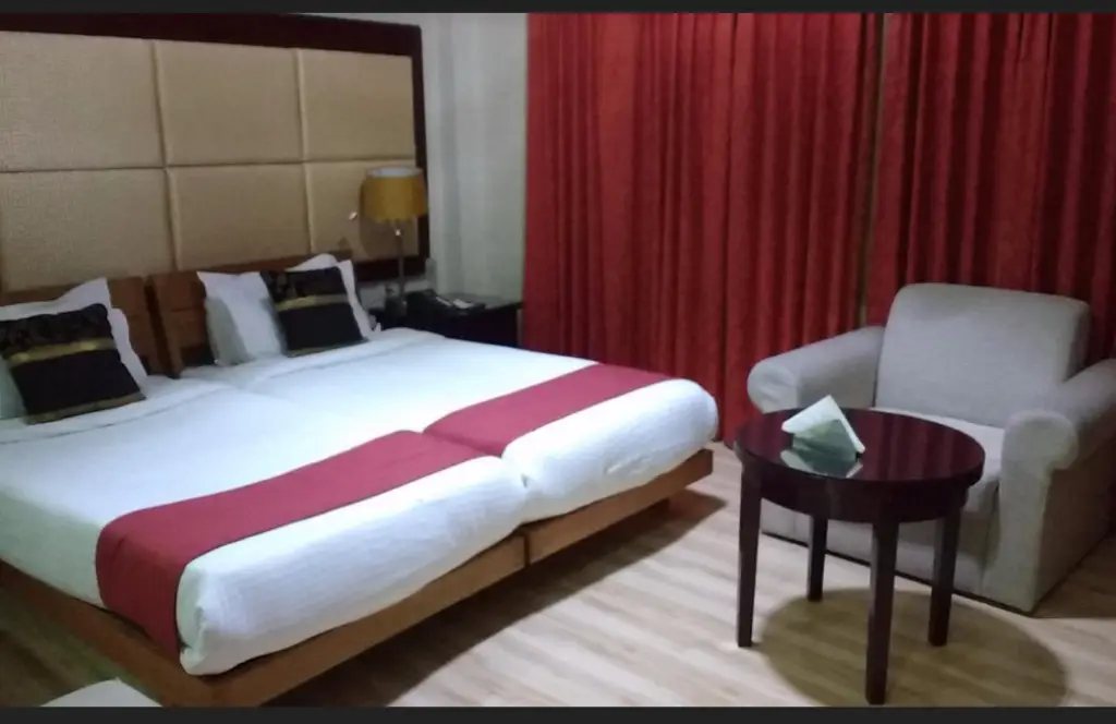 Лех: Hotel Spic N Span