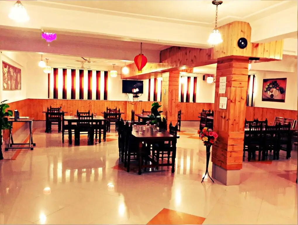 Шринагар: Triden Kashmir Resort