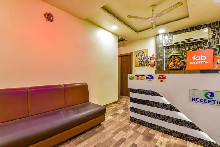 Ахмедабад: Fabexpress Relax Inn