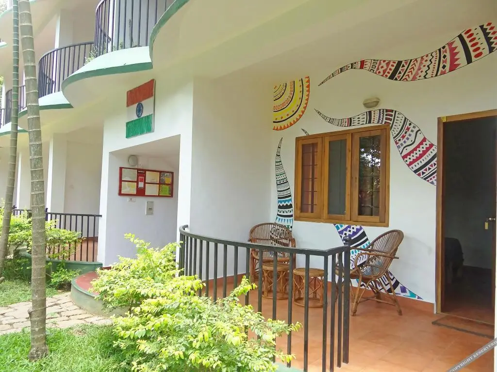 Кумили: Chrissies Hotel