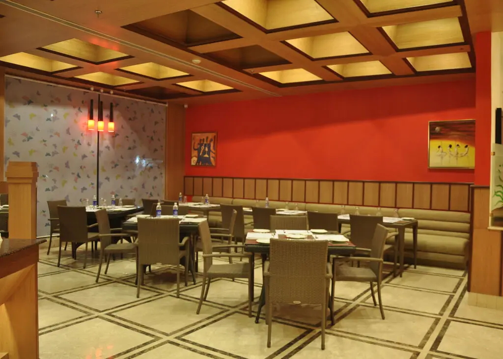 Райпур: Hotel Babylon Inn