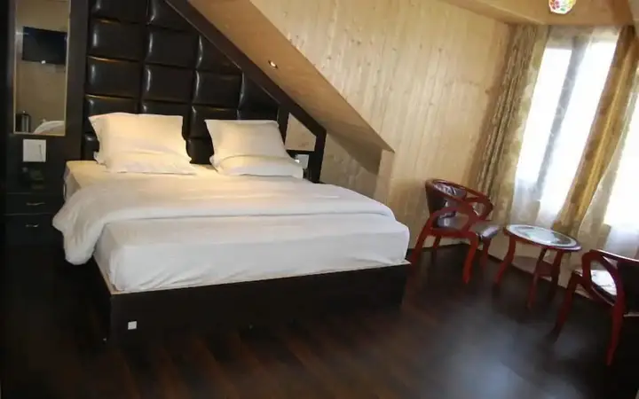 Гульмарг: Hotel Zahgeer Continental