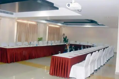 Hotel Swetha — фото 1