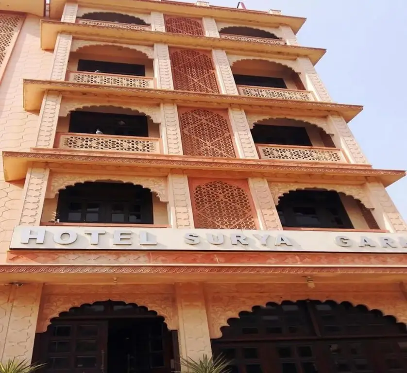 Джайпур: Surya Garh Hotel