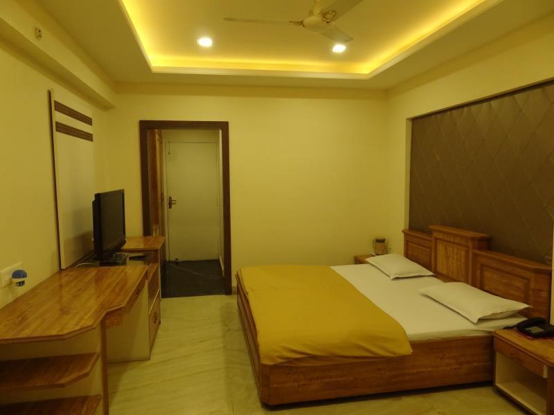 Hotel Ajanta Palace — фото 1