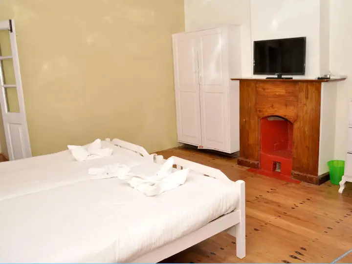 Кунур: YWCA Wyoming Guesthouse