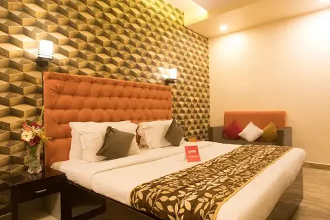 Hotel Parashar Legacy By JK Rooms — фото 1